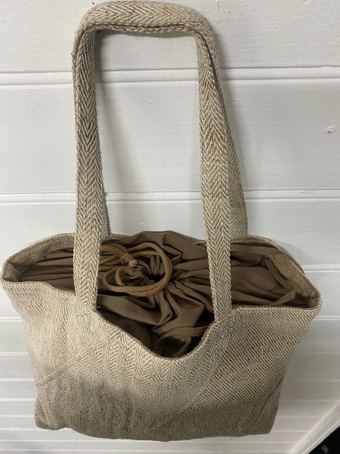 Organic Hemp Beach Bag // Ladies natural hand bag from Himal Natural Fibres