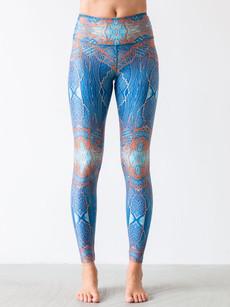 Yoga Leggings Paradise Birds Blue via Hoessee