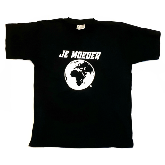 Shirt zwart (wijd) from Je Moeder