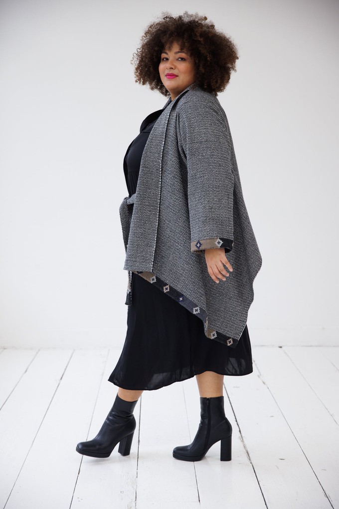 NEW! Wool Cape Coat Cocoon Black White from JULAHAS