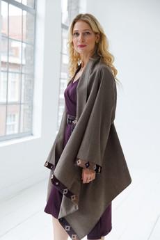 NEW! Wool Cape Coat Cocoon Taupe van JULAHAS
