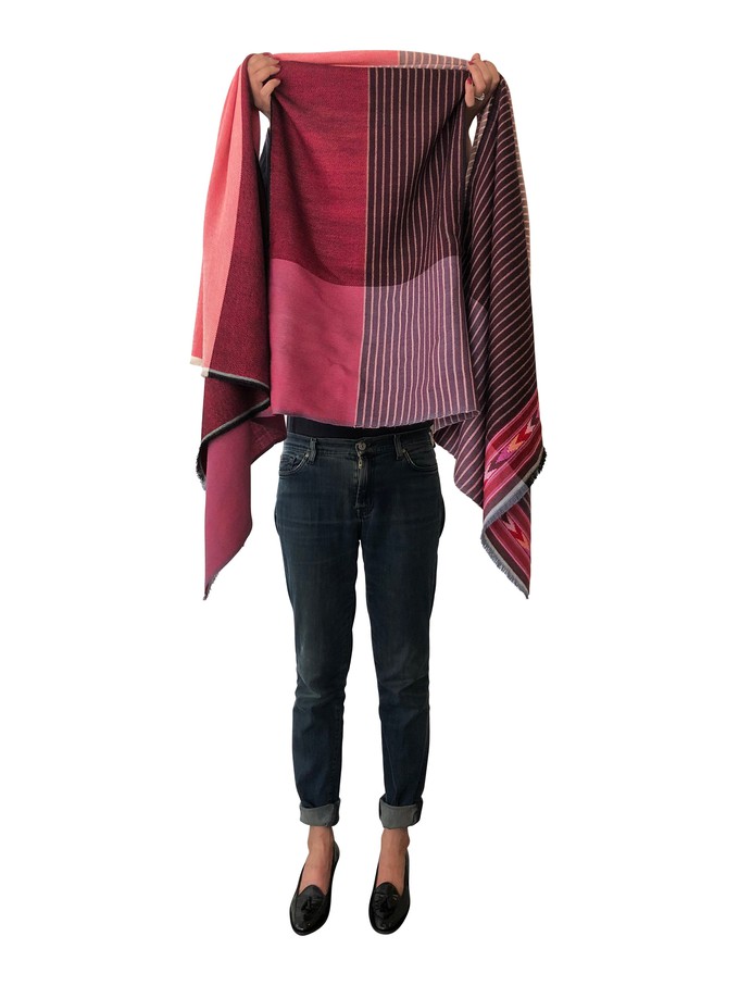 Light Wool Cape Fusion Red from JULAHAS