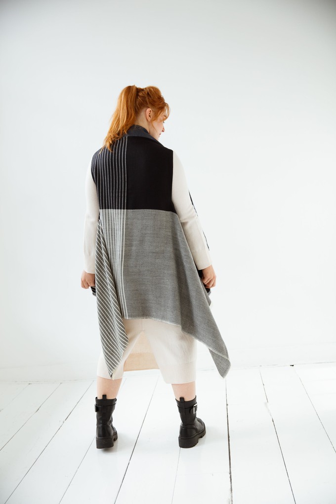 Light Wool Cape Fusion Graphic from JULAHAS