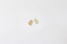 Singö earrings gold plated | matte via Julia Otilia