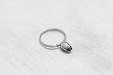 Tulip ring silver van Julia Otilia