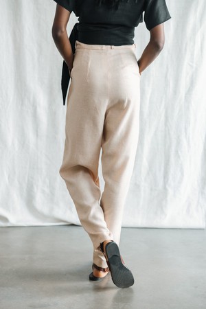 Hemp/Tencel pleated trousers Vishraam Sand from Jyoti - Fair Works