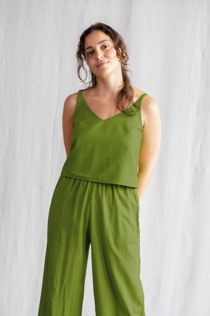 Bio-Baumwoll Croptop Iya Basilikum from Jyoti - Fair Works