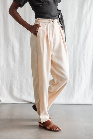 Hemp/Tencel pleated trousers Vishraam Sand from Jyoti - Fair Works