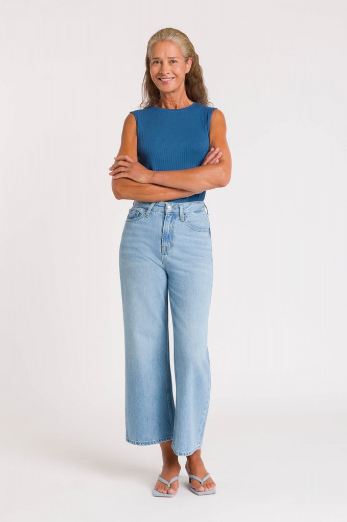 ELISABETH CROPPED | BLUE REEF SUPER LIGHT USED from Kings of Indigo