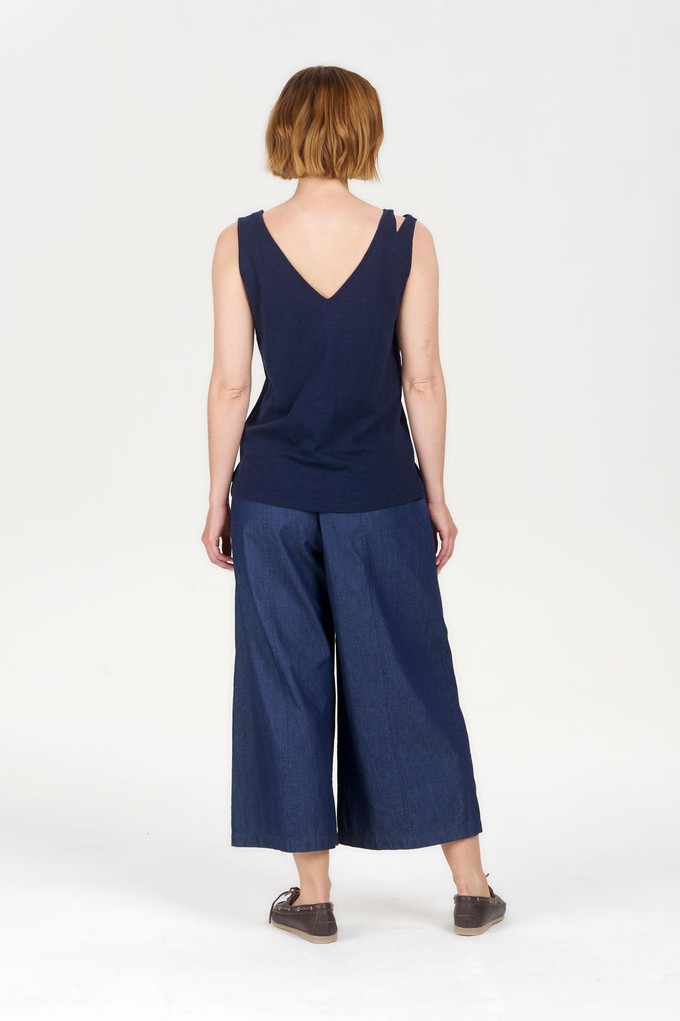 SANDER Organic Ramie Cotton Vest - navy from KOMODO