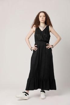 WHIRLYGIG Cupro Maxi Dress Black van KOMODO