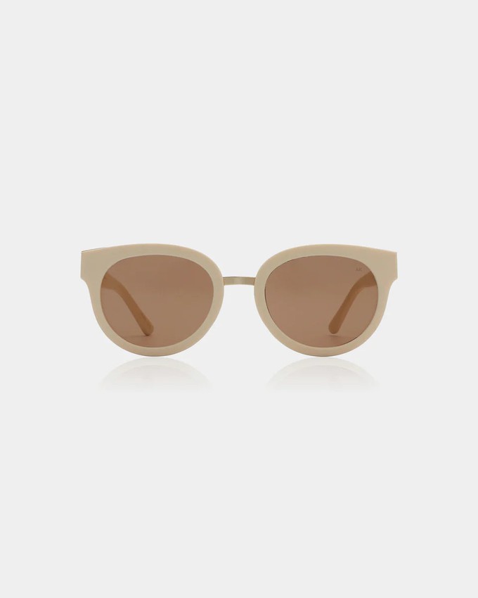 JOLIE - Cream by A.Kjaerbede from KOMODO