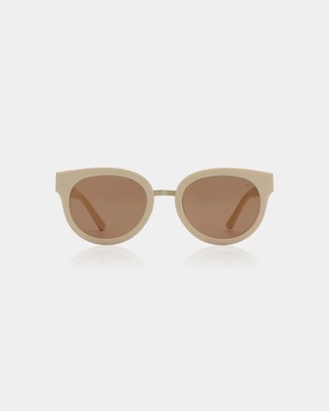 JOLIE - Cream by A.Kjaerbede from KOMODO