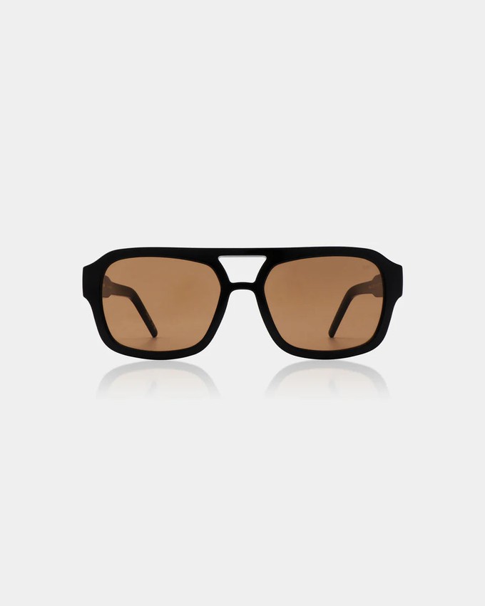 KAYA - Black by A.Kjaerbede from KOMODO