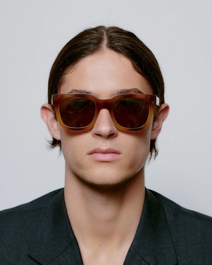 NANCY - Demi Brown by A.Kjaerbede from KOMODO