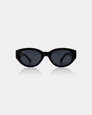 WINNIE - Black by A.Kjaerbede from KOMODO