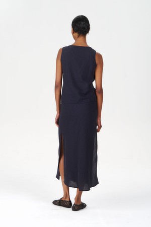 RAY Tencel Linen Skirt - Navy from KOMODO