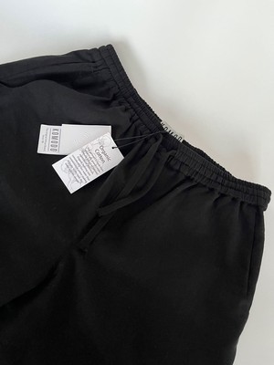 JERRY - Organic Linen Cotton Shorts - Black from KOMODO