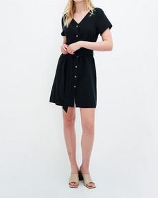 Ella linnen jurk via Kuyichi