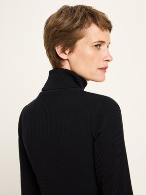 Turtleneck shirt in ribbed look (GOTS) from LANIUS