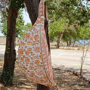 Sita Slouch Bag- Pink from Loft & Daughter