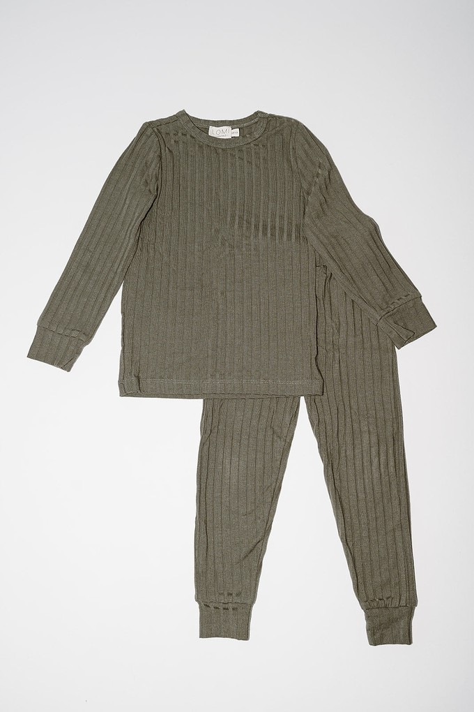 Unisex pyjama Olive from Lomi Essentials