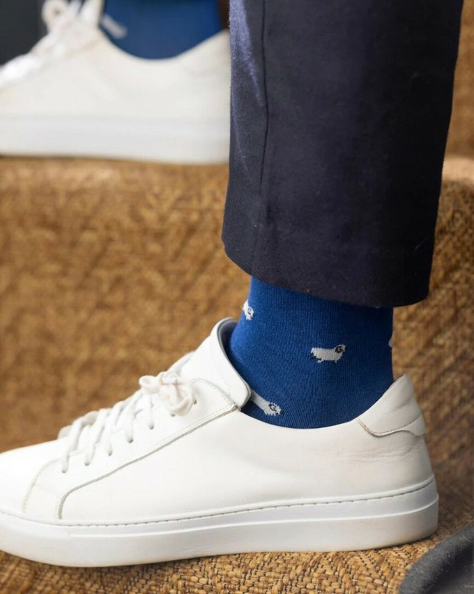 Swole Panda bamboe sokken schapen - navy from Lotika