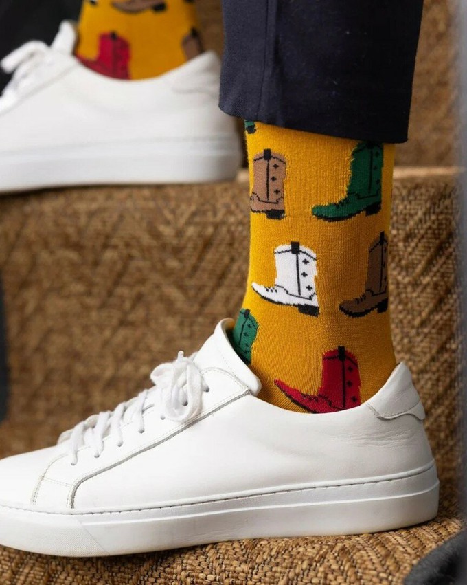 Swole Panda bamboesokken met cowboylaarzen – geel from Lotika