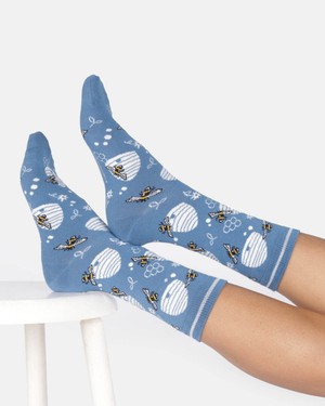 Thought bamboe damessokken met bijenkorf French blue from Lotika