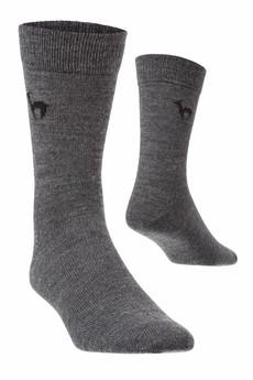 Apu Kuntur - effen alpaca sokken - grijs via Lotika