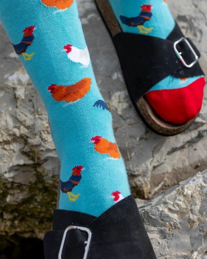 Swole Panda bamboesokken met kippen – blauw from Lotika