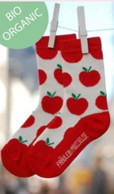Bio-katoenen sokken met rode appeltjes via Lotika