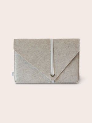 Duurzame laptophoes MARO - Beige from MADE out of