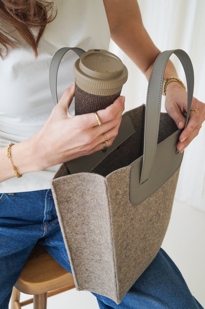 Handtas ANNE - Taupe from MADE out of