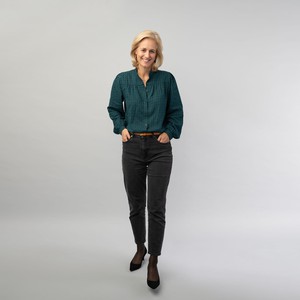 Nina Petrol blouse from Marjolein Elisabeth