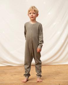 Basic Pajamas olive via Matona