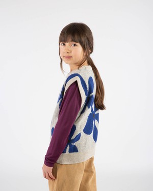 Hug Vest flower from Matona
