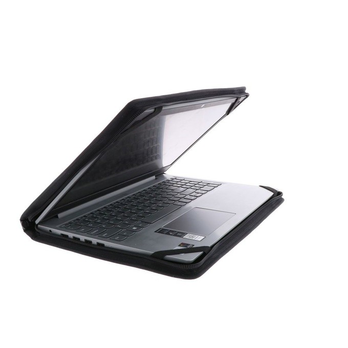 15,6 inch laptophoes van gerecyclede autoband - Fuerte from MoreThanHip