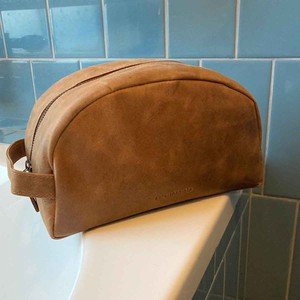 Toilettas van bruin vintage ecoleer - Exeter from MoreThanHip