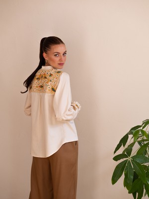 Vilma blouse ochre embroidery from Moyocoyo