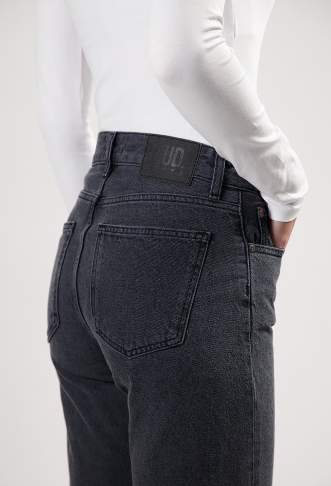 Jamie Mid Loose - Used Black from Mud Jeans