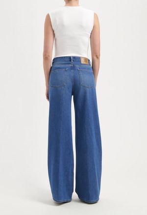 Sara High Loose Flow - Medium Vintage Stone from Mud Jeans