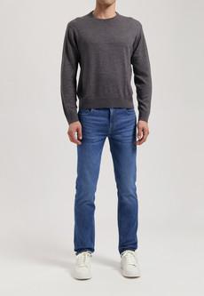 Bryce Mid Straight - Authentic Indigo via Mud Jeans