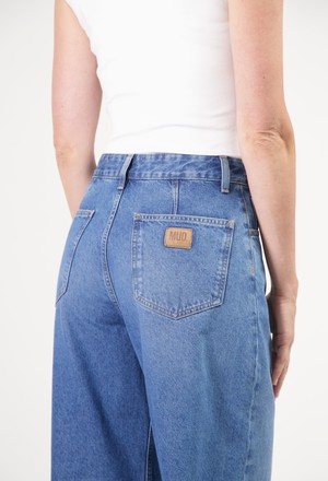 Demi High Balloon - Medium Aged from Mud Jeans