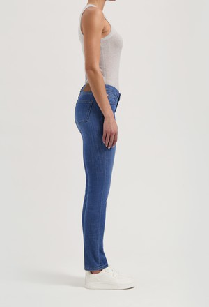 Faye Low Slim - Authentic Indigo from Mud Jeans