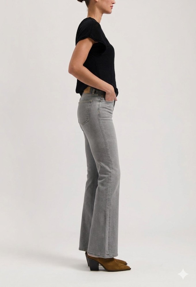 Isy High Flared - Faded Grey from Mud Jeans