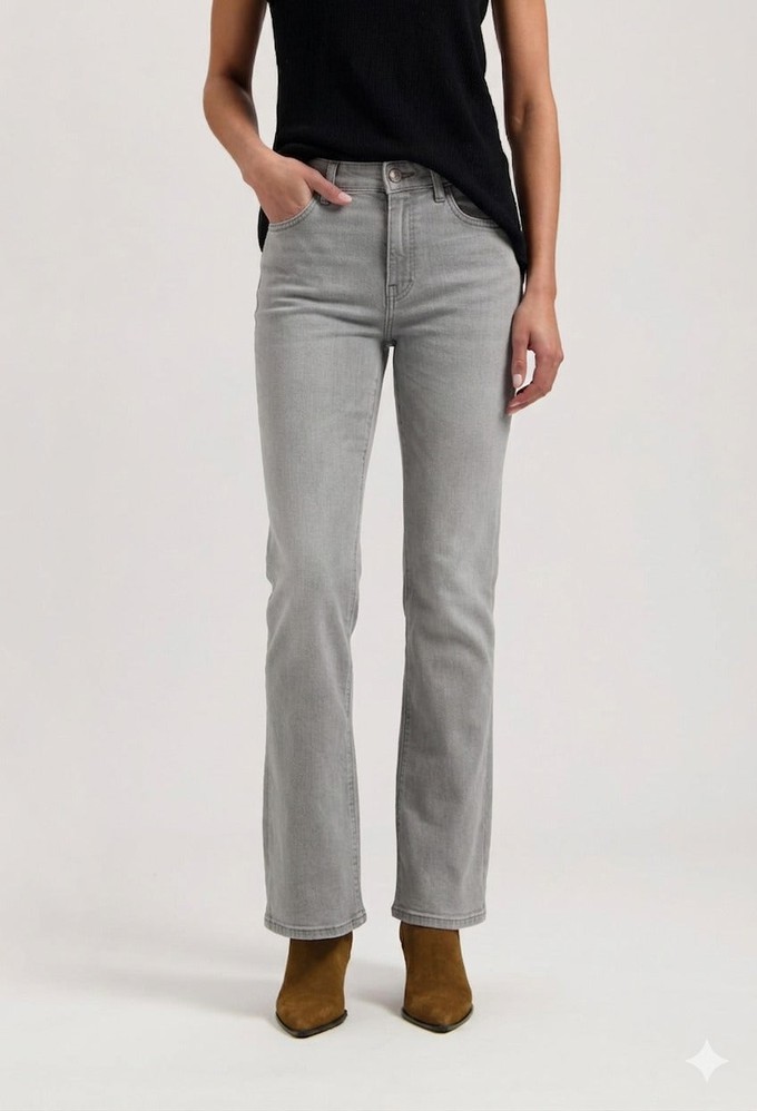 Isy High Flared - Faded Grey from Mud Jeans