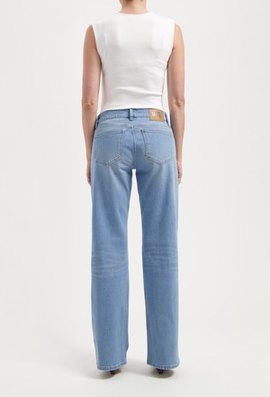 Cleo Mid Loose - Light Stone Vintage from Mud Jeans