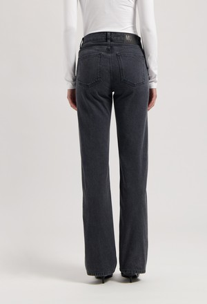 Jamie Mid Loose - Used Black from Mud Jeans