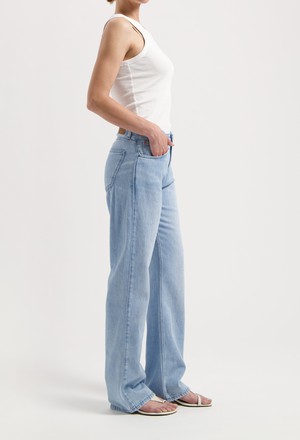 Jamie Mid Loose Flow - Stone Vintage from Mud Jeans